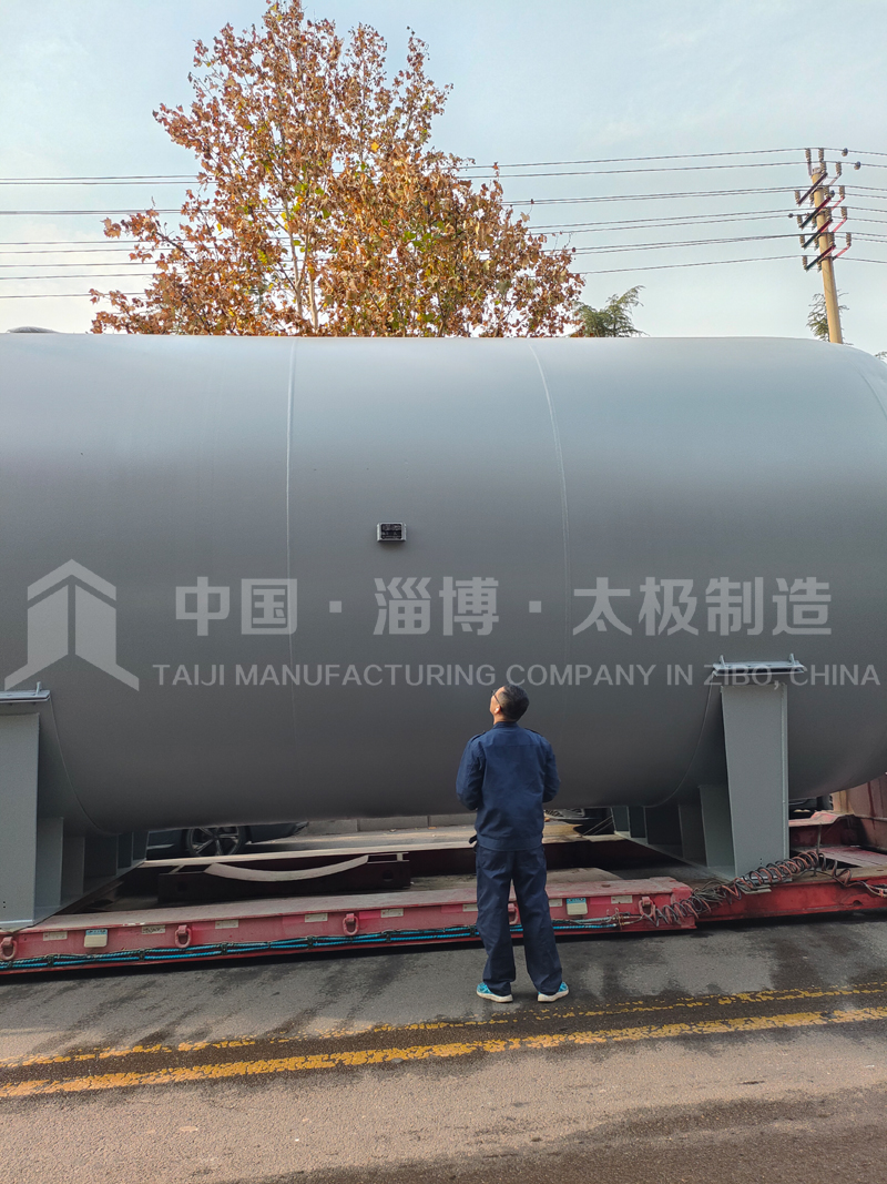 太極 10 萬(wàn)升搪玻璃儲(chǔ)罐震撼發(fā)貨 刷新行業(yè)交付紀(jì)錄