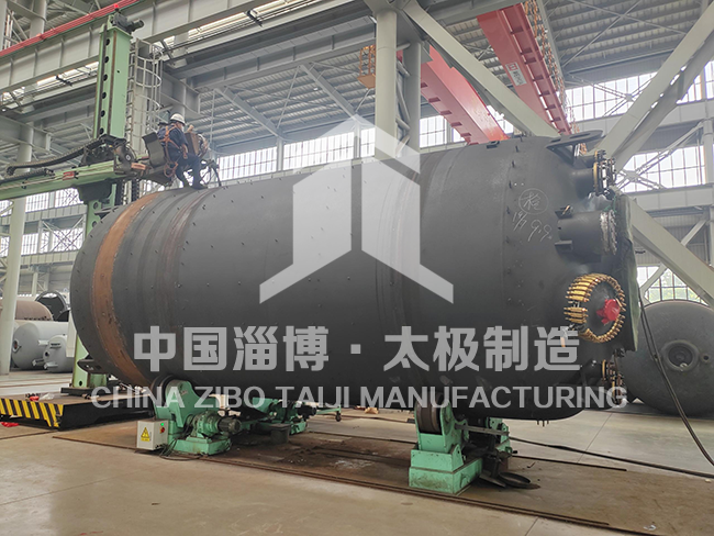 硬核過關(guān)！太極6萬升非標(biāo)搪玻璃反應(yīng)釜打壓測試圓滿達(dá)標(biāo)