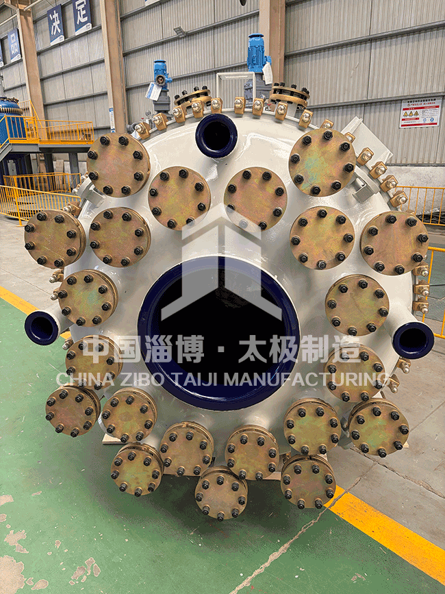 精工破局｜太極搪瓷攻克密集管口工藝 高精度非標搪玻璃反應釜問世